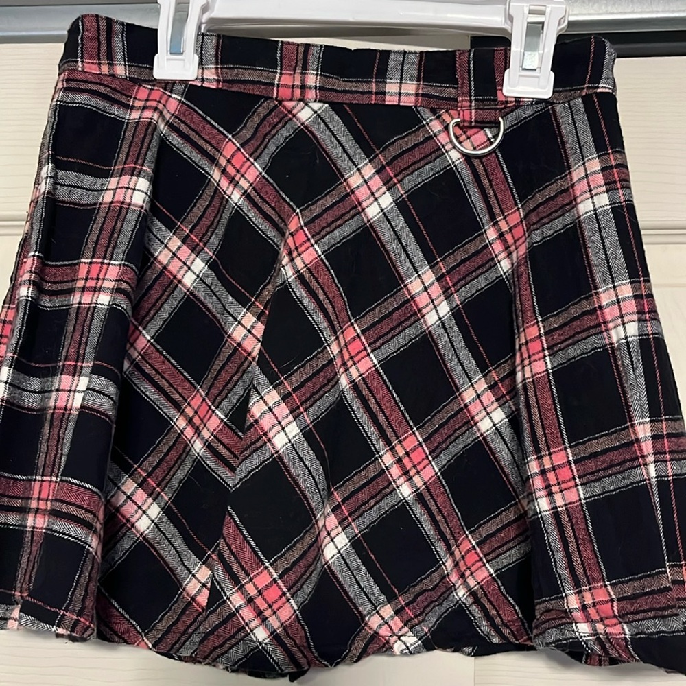 Young girls plaid skirt.